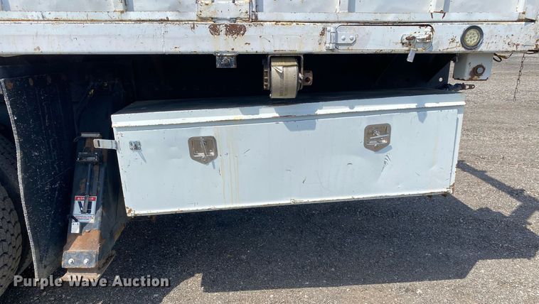 image for item KB9462 2012 Freightliner 114SD  crane truck