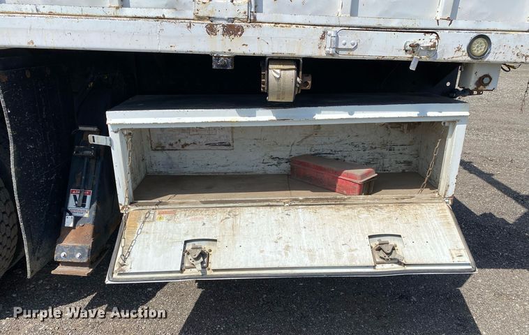 image for item KB9462 2012 Freightliner 114SD  crane truck