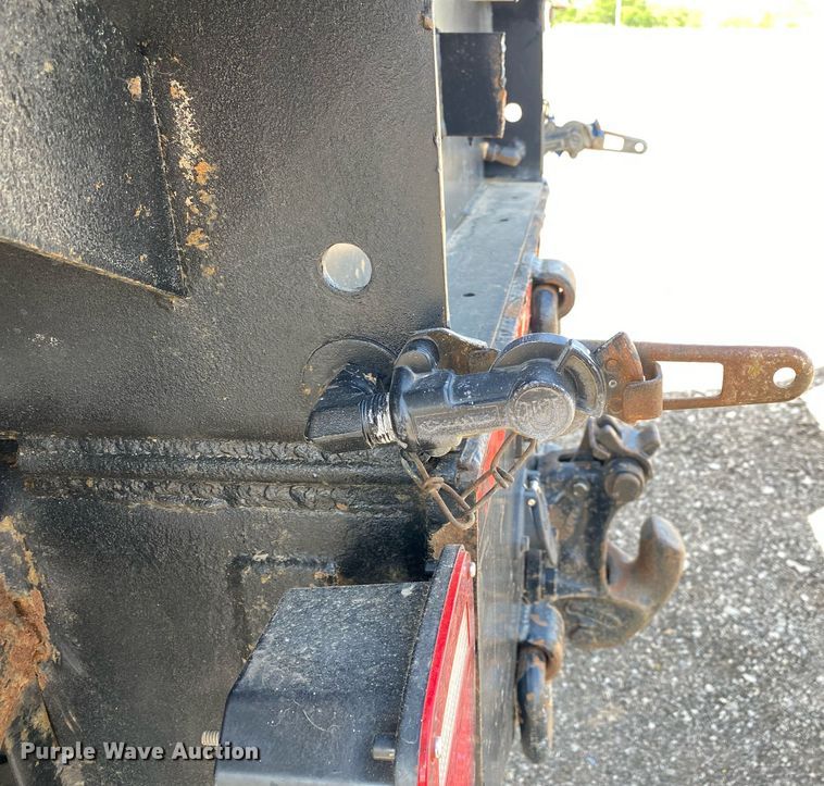 image for item KB9462 2012 Freightliner 114SD  crane truck