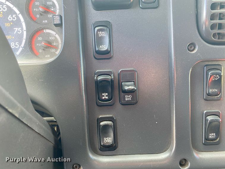 image for item KB9462 2012 Freightliner 114SD  crane truck