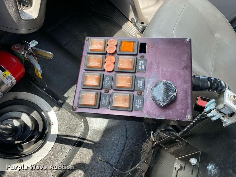 image for item KB9462 2012 Freightliner 114SD  crane truck