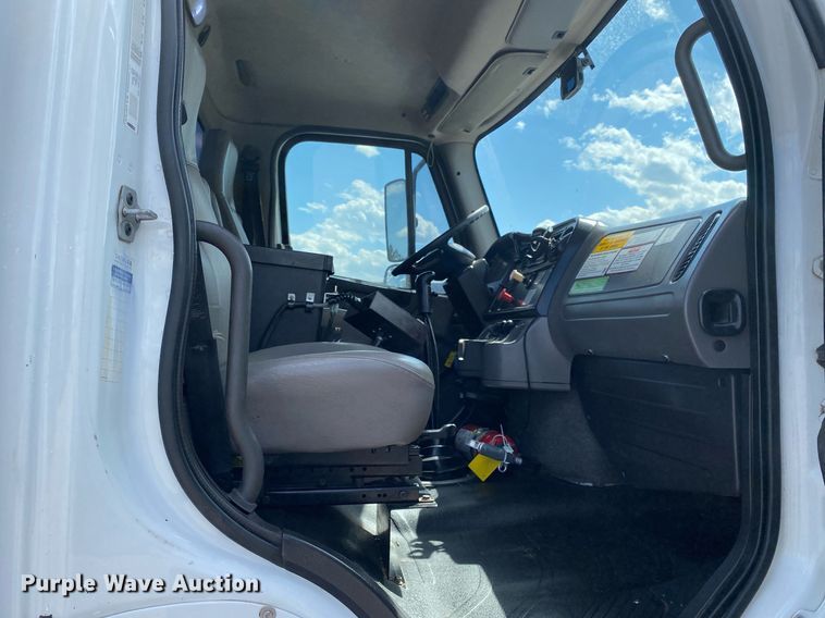 image for item KB9462 2012 Freightliner 114SD  crane truck