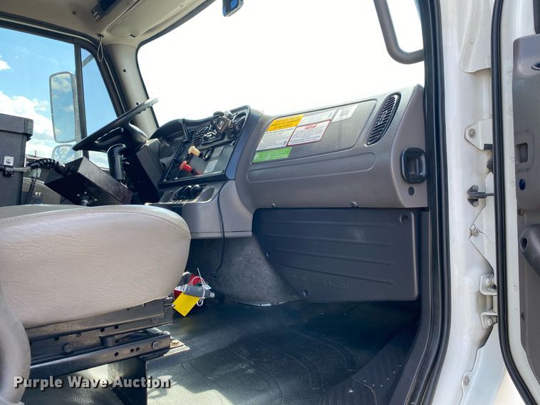 image for item KB9462 2012 Freightliner 114SD  crane truck