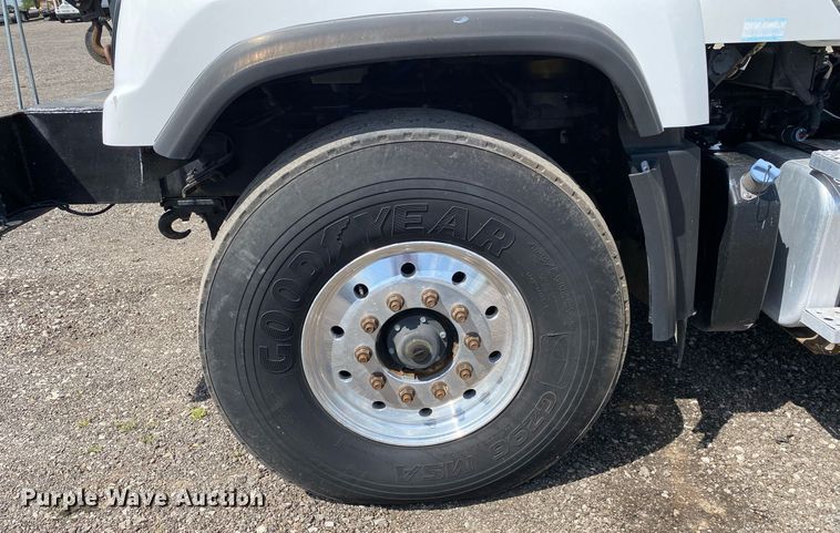 image for item KB9462 2012 Freightliner 114SD  crane truck