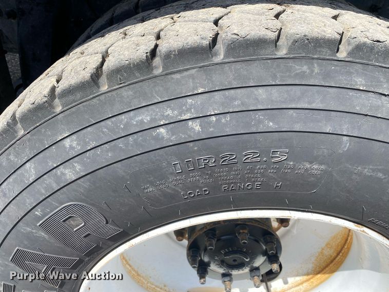 image for item KB9462 2012 Freightliner 114SD  crane truck