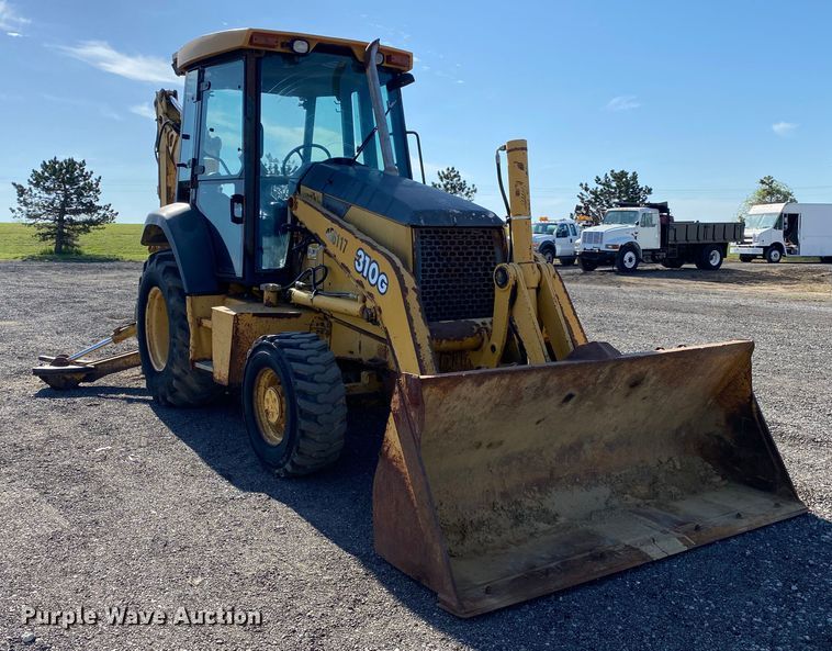 image for item KB9482 2002 John Deere 310G  backhoe
