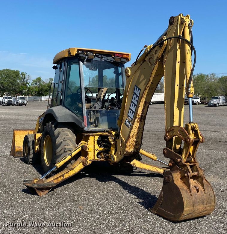 image for item KB9482 2002 John Deere 310G  backhoe