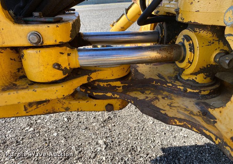 image for item KB9482 2002 John Deere 310G  backhoe