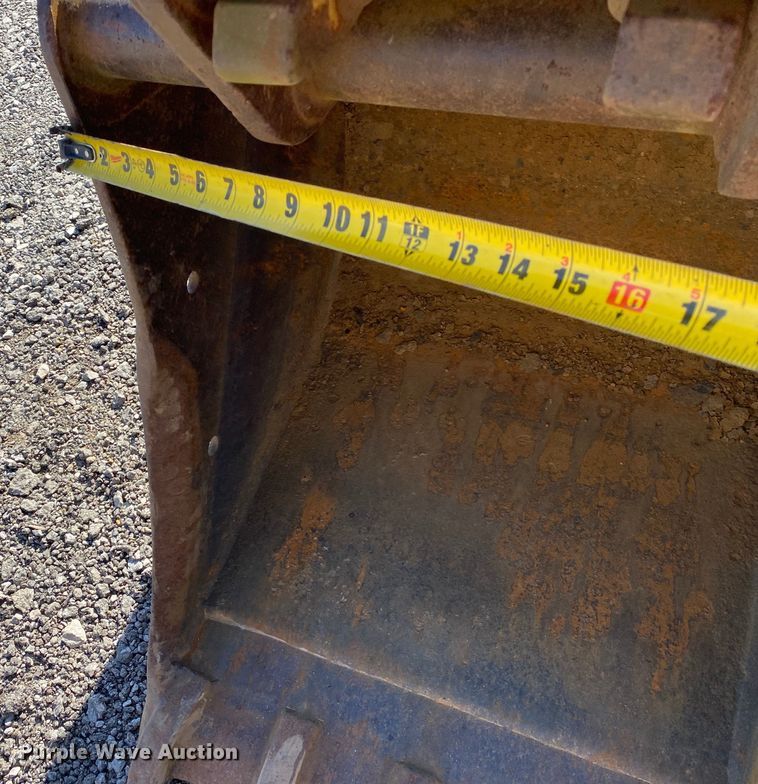 image for item KB9482 2002 John Deere 310G  backhoe