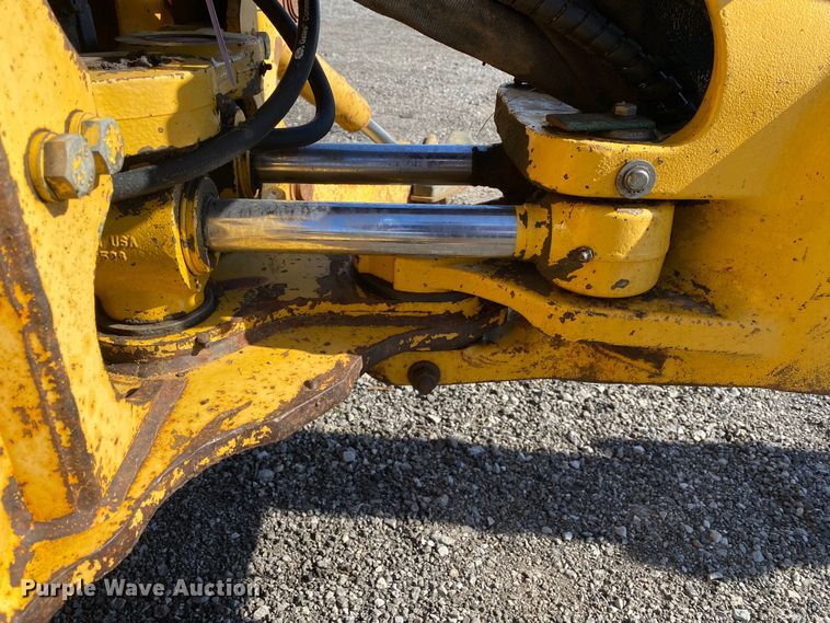 image for item KB9482 2002 John Deere 310G  backhoe