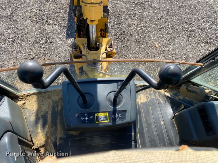 image for item KB9482 2002 John Deere 310G  backhoe