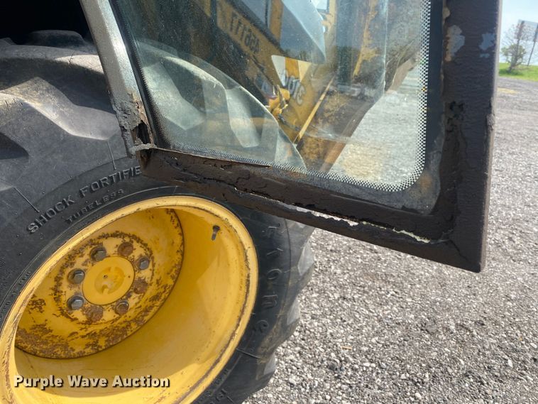 image for item KB9482 2002 John Deere 310G  backhoe