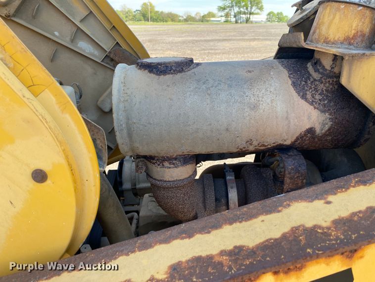 image for item KB9482 2002 John Deere 310G  backhoe