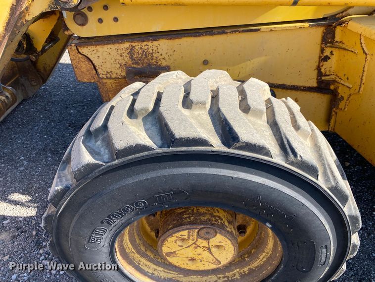 image for item KB9482 2002 John Deere 310G  backhoe