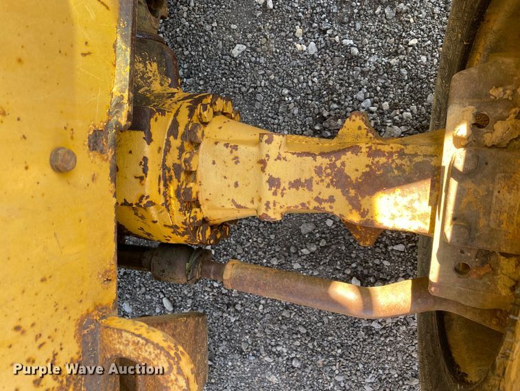 image for item KB9482 2002 John Deere 310G  backhoe