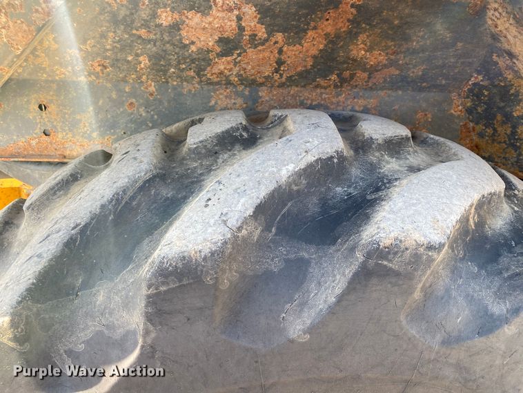 image for item KB9482 2002 John Deere 310G  backhoe