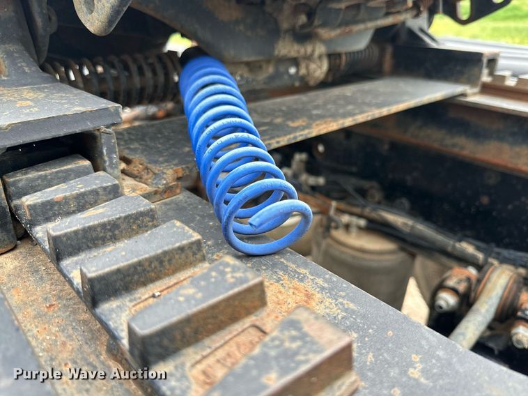 image for item KM9909 1998 Mack CH613  semi truck