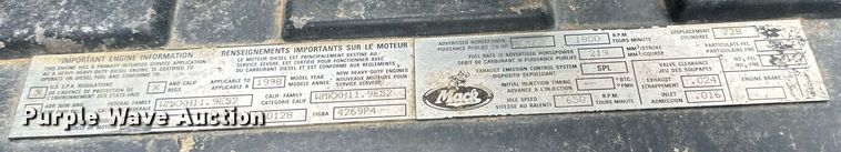 image for item KM9909 1998 Mack CH613  semi truck