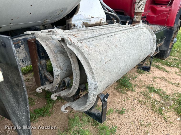 image for item KM9910 1992 Mack DM Series  ready mix truck