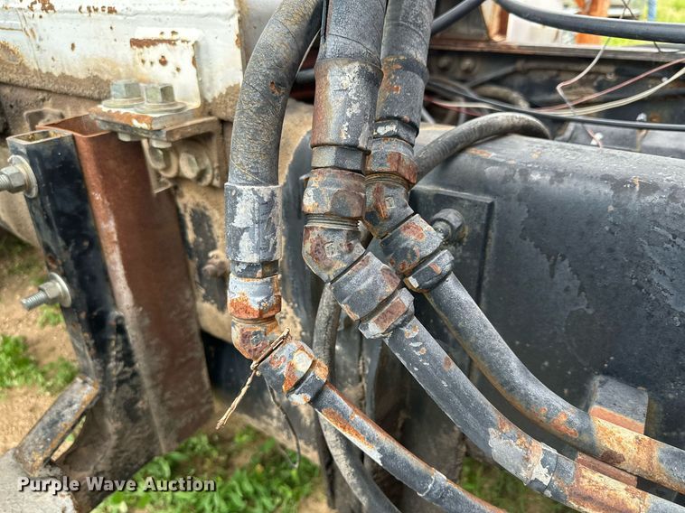 image for item KM9910 1992 Mack DM Series  ready mix truck