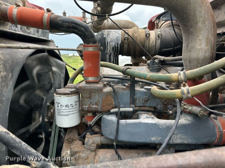 image for item KM9910 1992 Mack DM Series  ready mix truck