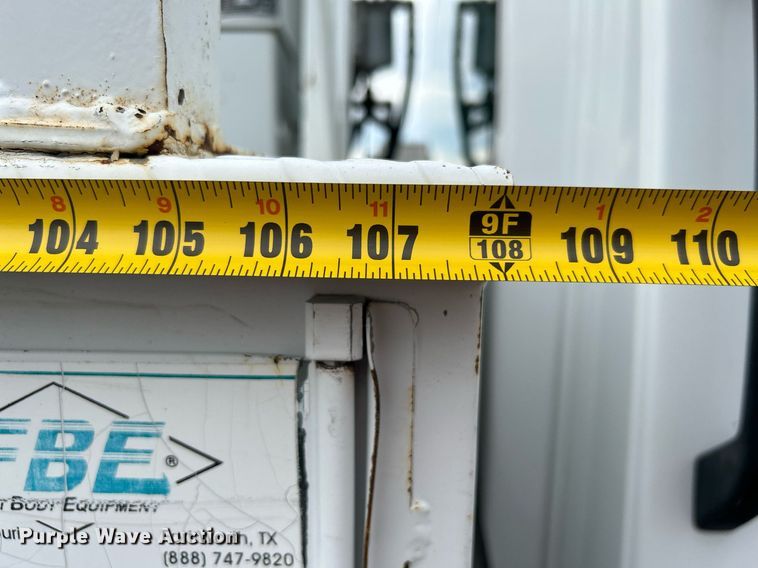 image for item KW9171 2004 Chevrolet C4500  bucket truck