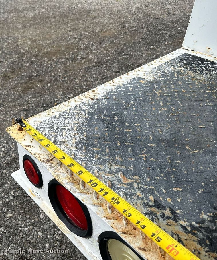 image for item KW9171 2004 Chevrolet C4500  bucket truck