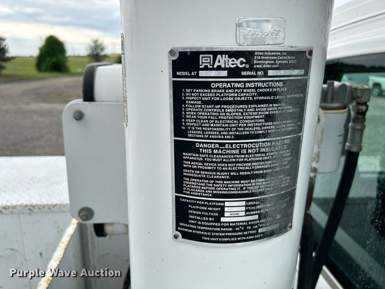 image for item KW9171 2004 Chevrolet C4500  bucket truck