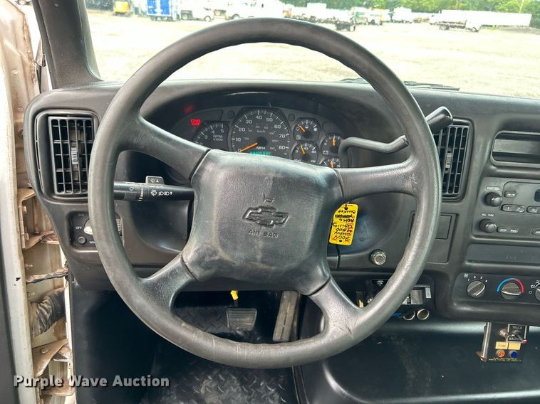 image for item KW9171 2004 Chevrolet C4500  bucket truck