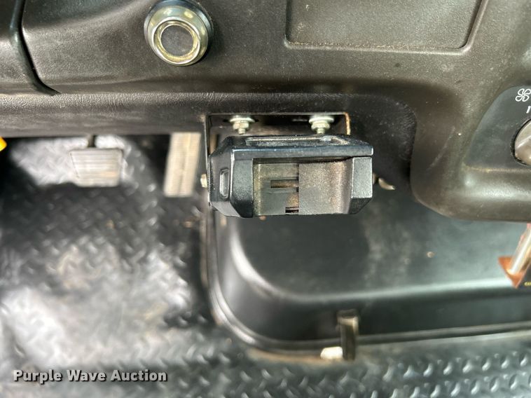 image for item KW9171 2004 Chevrolet C4500  bucket truck