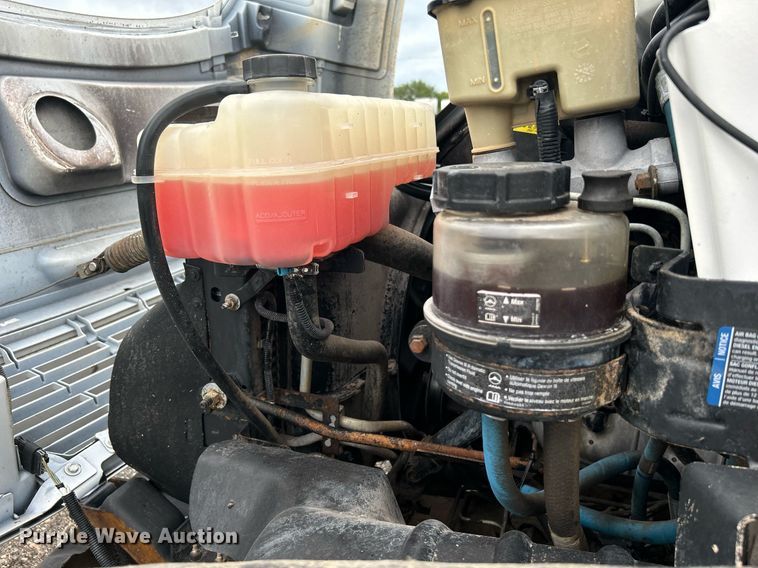 image for item KW9171 2004 Chevrolet C4500  bucket truck