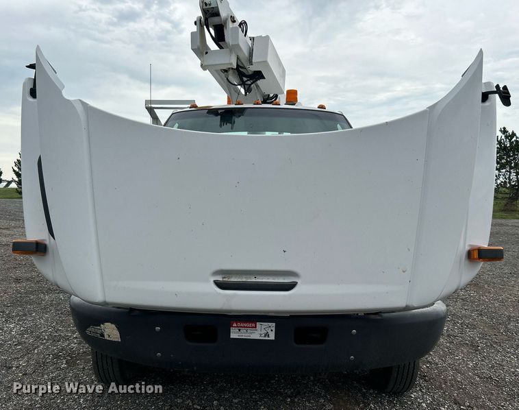 image for item KW9171 2004 Chevrolet C4500  bucket truck