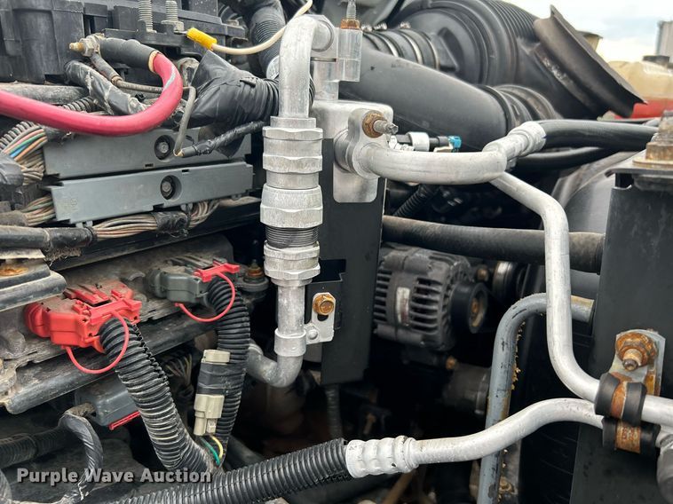 image for item KW9171 2004 Chevrolet C4500  bucket truck