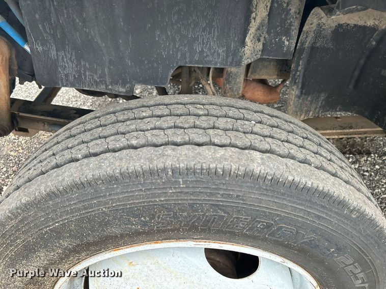 image for item KW9171 2004 Chevrolet C4500  bucket truck