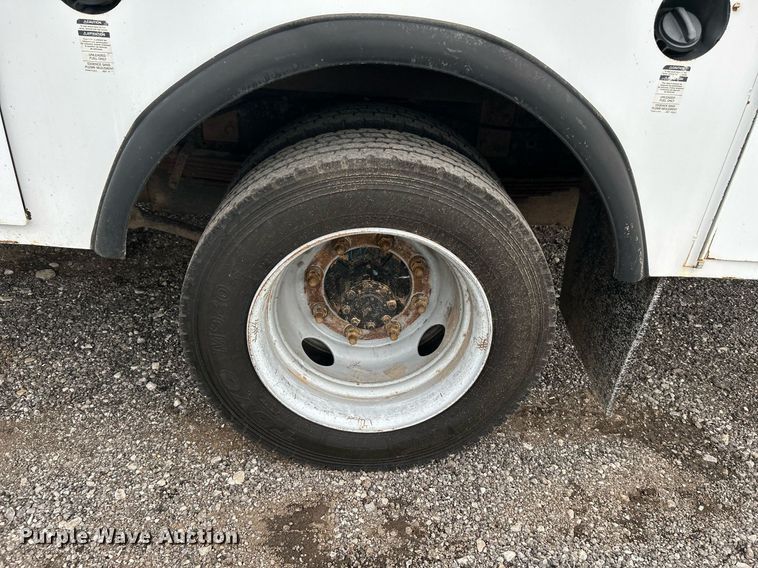 image for item KW9171 2004 Chevrolet C4500  bucket truck