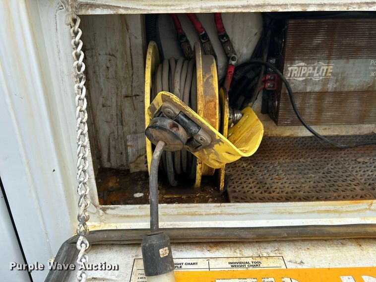 image for item KW9175 2011 Ford F550 Super Duty  Crew Cab utility / service truck