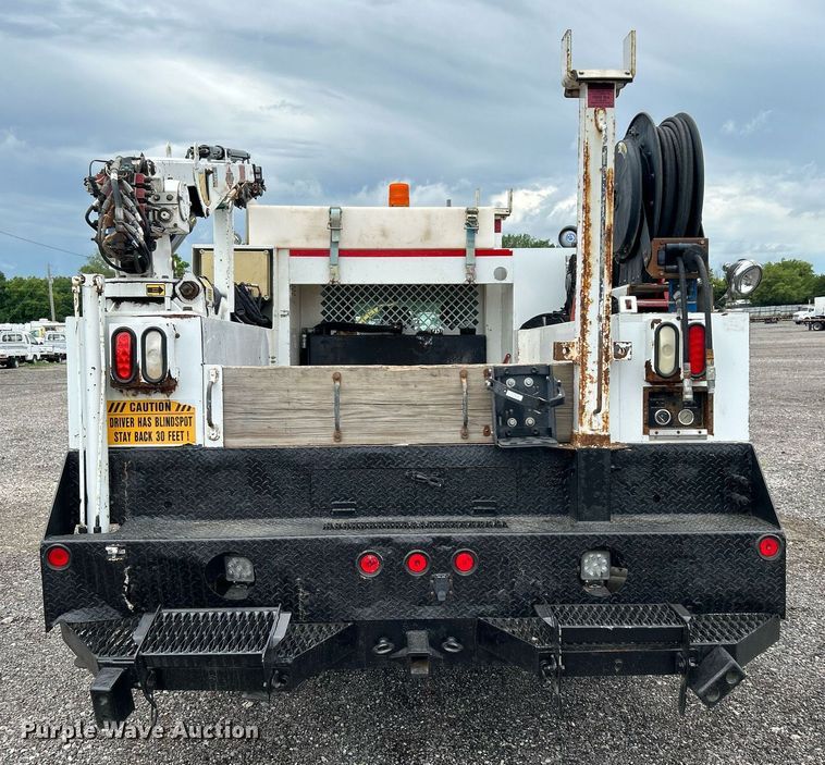 image for item KW9175 2011 Ford F550 Super Duty  Crew Cab utility / service truck