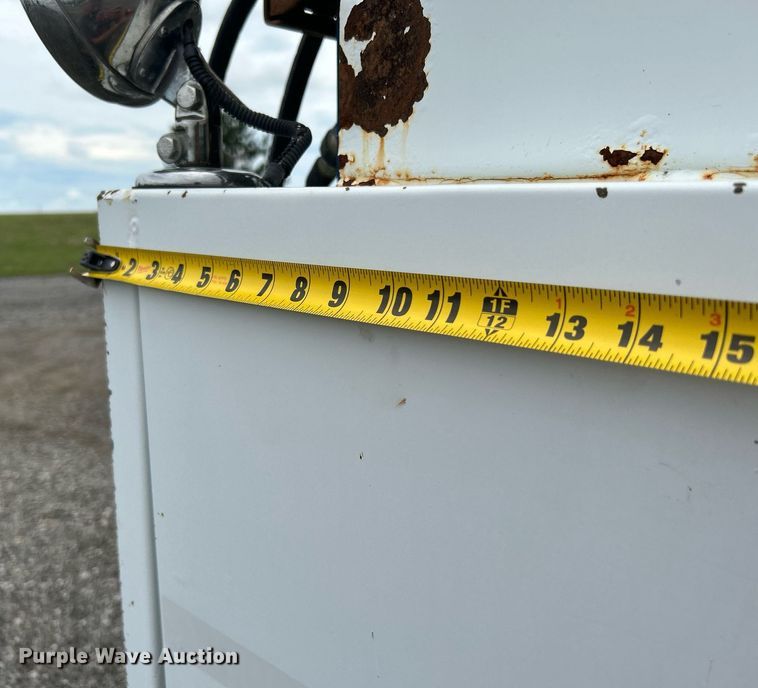 image for item KW9175 2011 Ford F550 Super Duty  Crew Cab utility / service truck