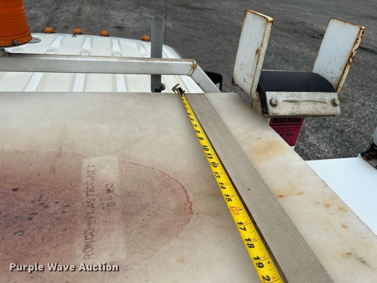 image for item KW9175 2011 Ford F550 Super Duty  Crew Cab utility / service truck