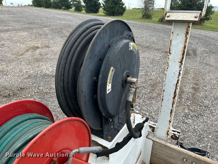 image for item KW9175 2011 Ford F550 Super Duty  Crew Cab utility / service truck