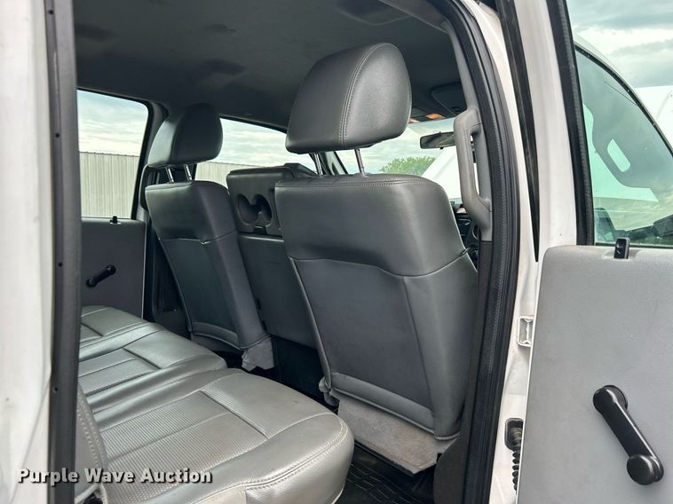 image for item KW9175 2011 Ford F550 Super Duty  Crew Cab utility / service truck