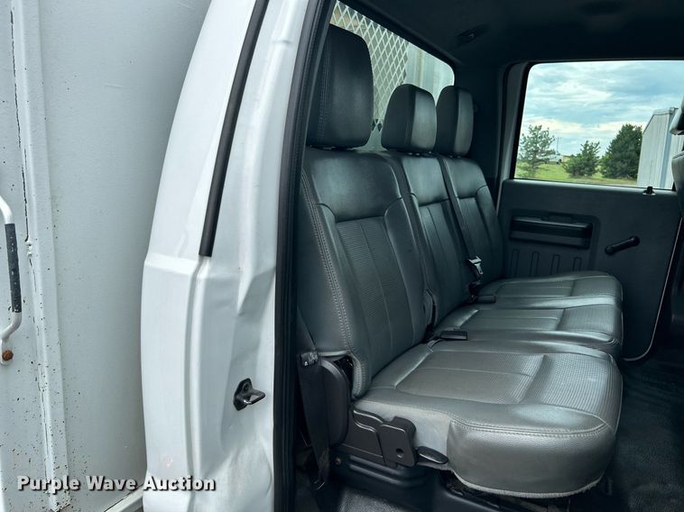 image for item KW9175 2011 Ford F550 Super Duty  Crew Cab utility / service truck