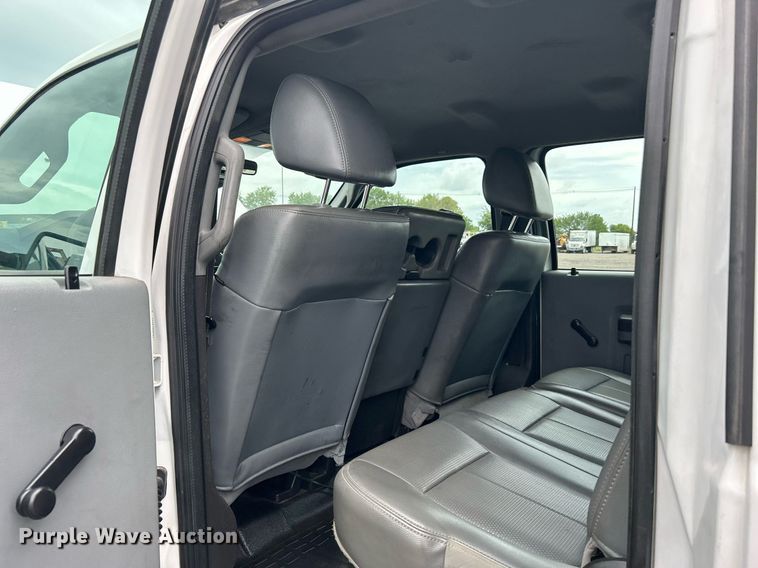 image for item KW9175 2011 Ford F550 Super Duty  Crew Cab utility / service truck