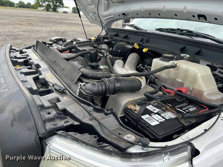 image for item KW9175 2011 Ford F550 Super Duty  Crew Cab utility / service truck