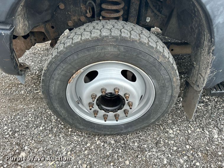 image for item KW9175 2011 Ford F550 Super Duty  Crew Cab utility / service truck