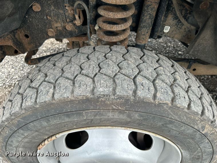 image for item KW9175 2011 Ford F550 Super Duty  Crew Cab utility / service truck