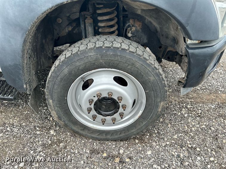 image for item KW9175 2011 Ford F550 Super Duty  Crew Cab utility / service truck