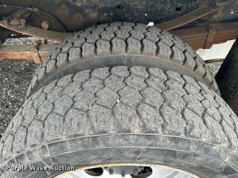 image for item KW9175 2011 Ford F550 Super Duty  Crew Cab utility / service truck