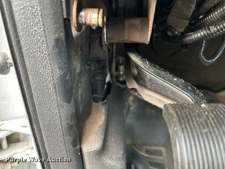 image for item KW9175 2011 Ford F550 Super Duty  Crew Cab utility / service truck