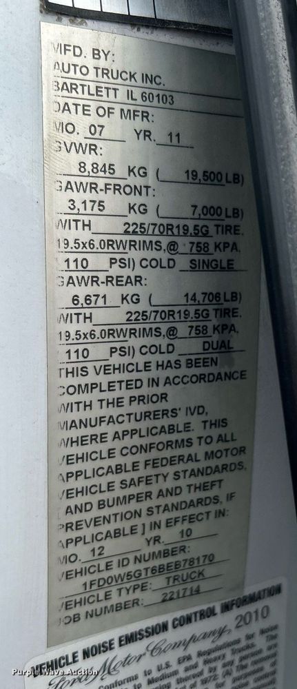 image for item KW9175 2011 Ford F550 Super Duty  Crew Cab utility / service truck